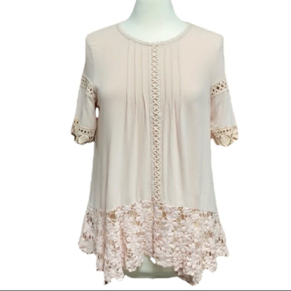 Lumie Blush Lace Swing Short Sleeve Top Size XS